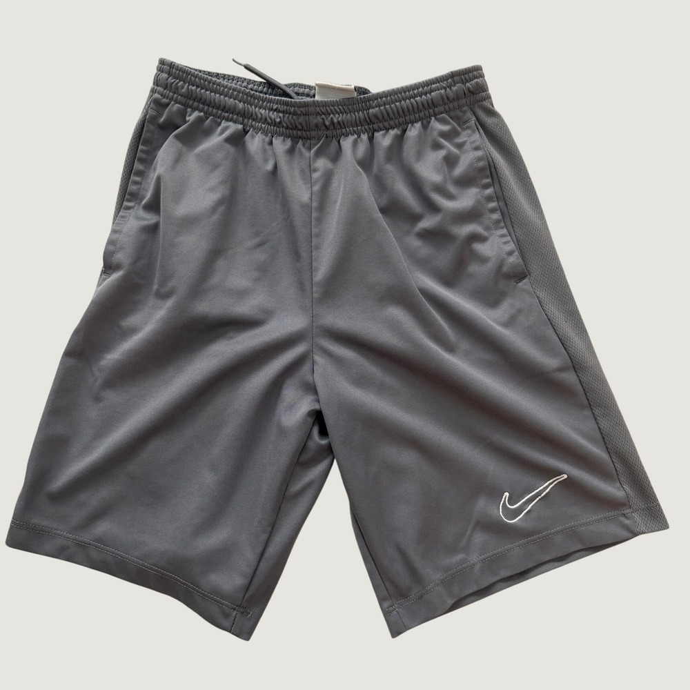 Nike Boys Youth Athletic Shorts Gray Dri-FIT Mesh Panel Swoosh Size Large